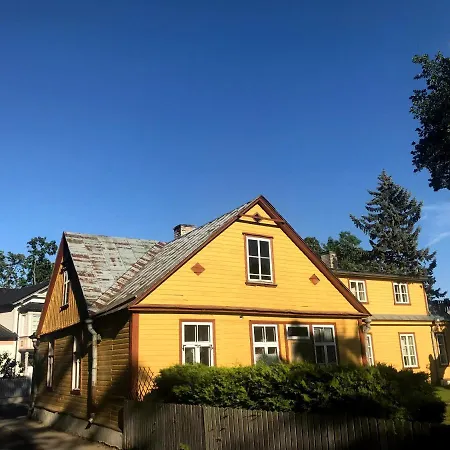 Rueuetli 1 - Sea View Apartment In Haapsalu Old Town Exterior photo